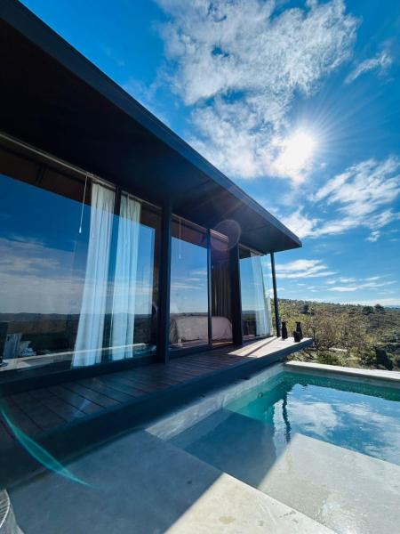 La photo montre l'objet Suite del Alba situé dans la ville de San Pedro.