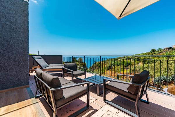Casa Branca-b,beautiful Sea View - Estreito da Calheta