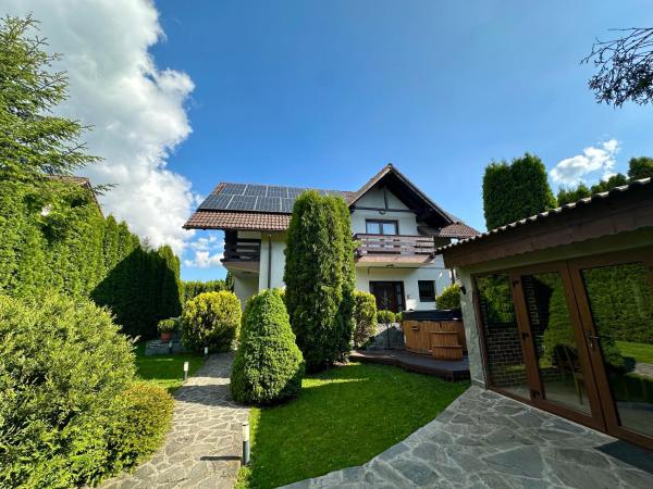 Na zdjęciu widoczny jest obiekt Jack Residence Busteni położony w mieście Buşteni.