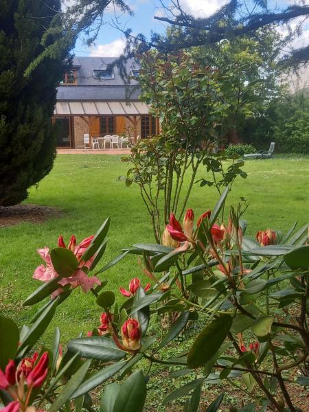 A la foto es mostra l'objecte Clos Le Canoel situat a la ciutat de Elbeuf.