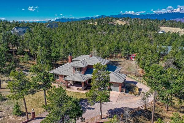 Kuvassa näkyy kohde Pikes Peak View - Mtn Home in Colorado Springs!, joka sijaitsee kaupungissa Gleneagle.