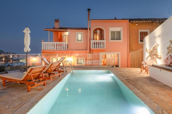 A la foto es mostra l'objecte Loris Residence situat a la ciutat de Lákones.