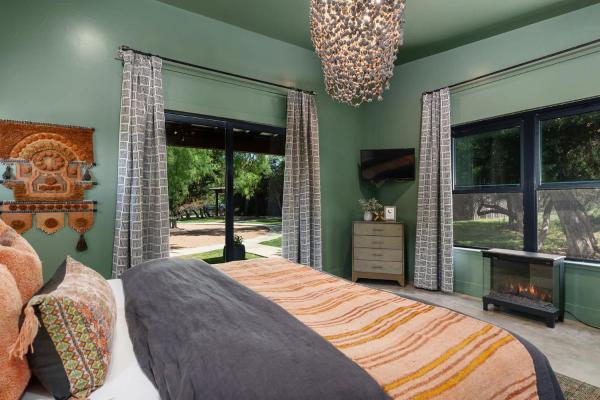 Fotografia 5: Juniper at Ololo, Fire Pit, Fireplace!