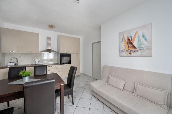 Kuvassa näkyy kohde Apartment in Duce with sea view, terrace, air conditioning, WiFi 3423-3, joka sijaitsee kaupungissa Duće.