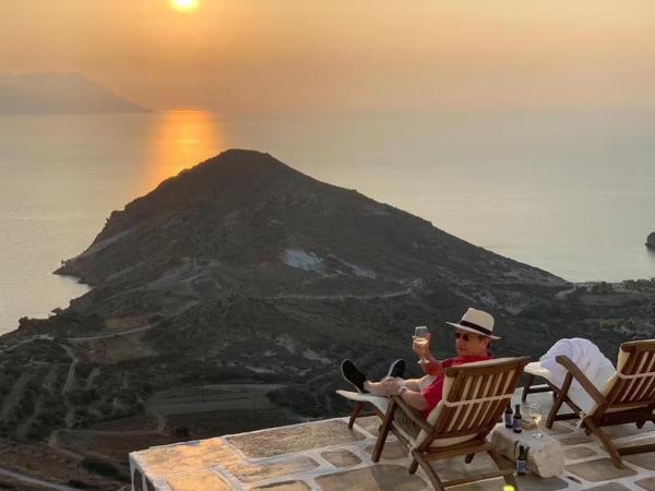 18th Century Traditional Sunset House - Castrum Traditional Suites - Milos