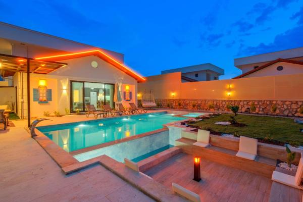 På billedet ses objektet ADER DOĞA Villaları 4 beliggende i byen Zikirciler.