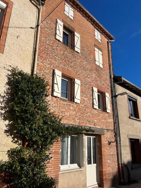 La photo montre l'objet La petite maison dans le village situé dans la ville de Meauzac.