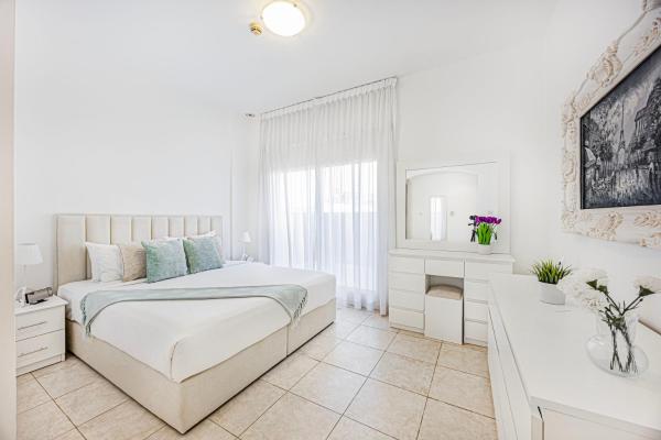 A la foto es mostra l'objecte Luxury 2BR Haven with Expansive Terrace and Elegance situat a la ciutat de Dubai.