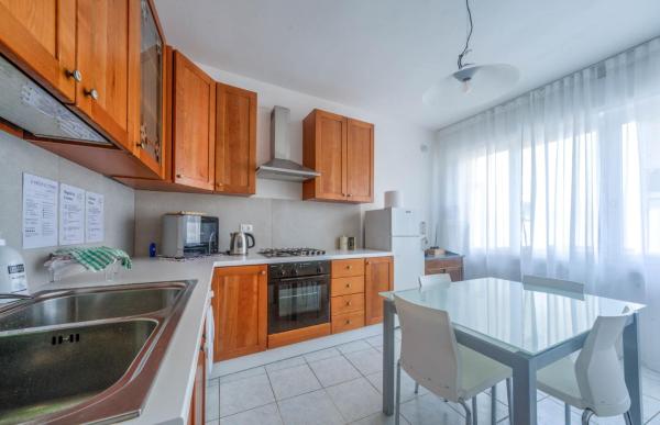 A la foto es mostra l'objecte Il Bosco di Thiene situat a la ciutat de Zanè.