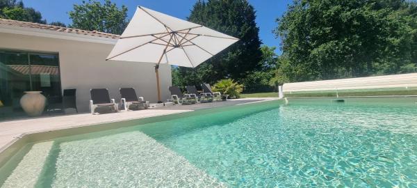 Sunny Villa Nature