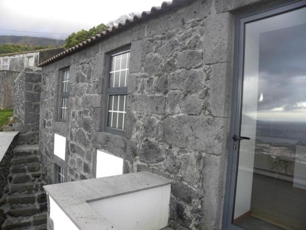 På bildet vises objektet Casa Alto da Ladeira som ligger i byen Prainha de Baixo.
