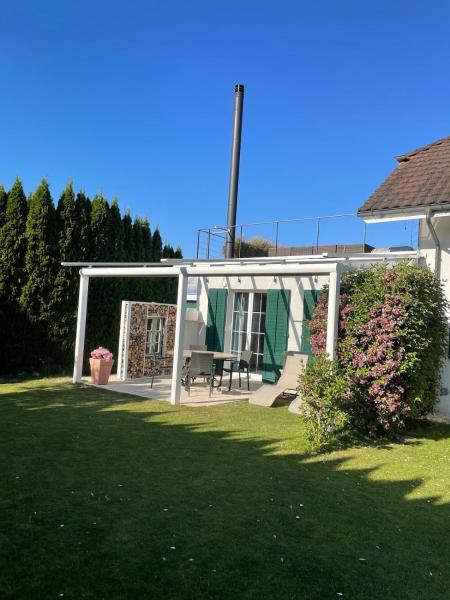 På bildet vises objektet Traumwohnung in 3 Minuten zum Bodensee som ligger i byen Uttwil.