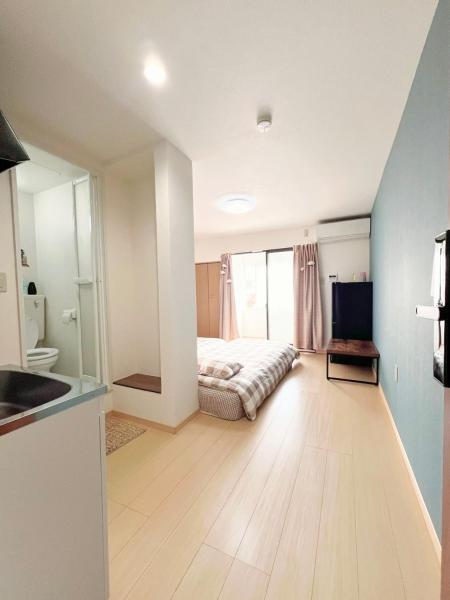 Double Room with Balcony — 20 m² - 天下茶屋