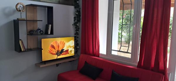 Auf dem Foto ist das Objekt ABC Studios C in der Stadt Lamía zu sehen.