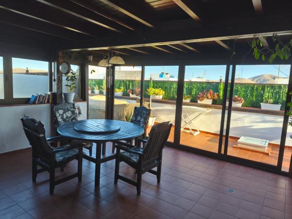 Na fotografii je vidět objekt casa orymar nacházející se ve městě Cotillo.