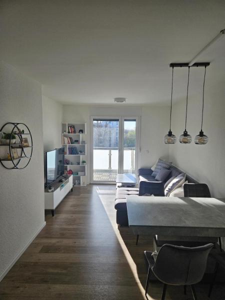 Bright 2-room apartment with balcony in Nuremberg, Norimberk