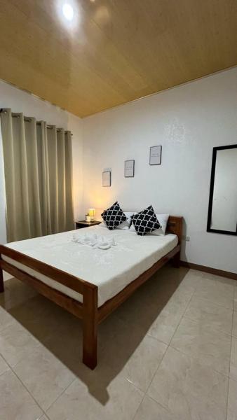 A la foto es mostra l'objecte Felomina Guesthouse situat a la ciutat de Tagibo.