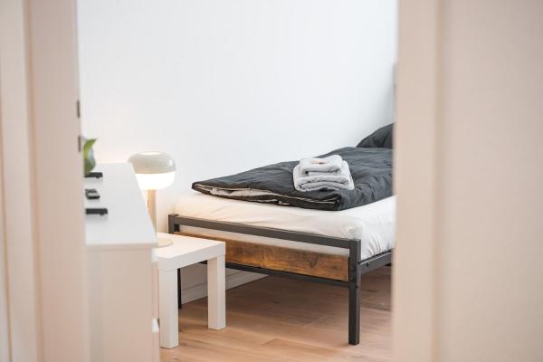 A la foto es mostra l'objecte PF02 großes Apartment Innenstadt - NEU Monteurunterkünfte in Pforzheim - LS CrewComfort auch für weitere Unterkünfte situat a la ciutat de Pforzheim.