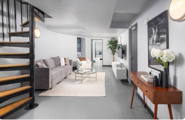 Spacious 4Bd with Backyard in Manhattan, New York