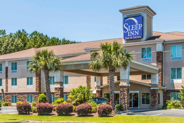 På bilden syns objektet Sleep Inn & Suites Pooler - Savannah Area som ligger i staden Pooler.