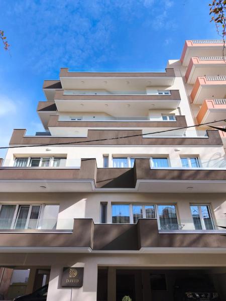 A la foto es mostra l'objecte David Luxury Experience Β3 situat a la ciutat de Quios.