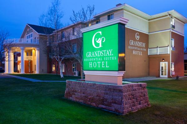 Στη φωτογραφία φαίνεται το αντικείμενο GrandStay Residential Suites Hotel που βρίσκεται στην πόλη Waite Park.