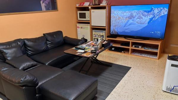 Na fotografii je vidět objekt ホテル ひこうせん nacházející se ve městě Egita.