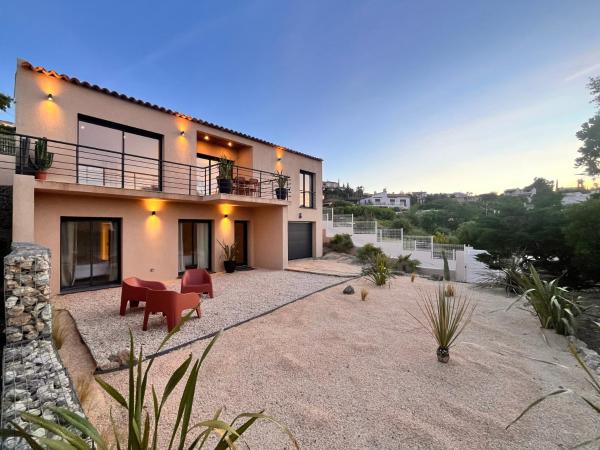 A la foto es mostra l'objecte La Villa 239 situat a la ciutat de Fréjus.