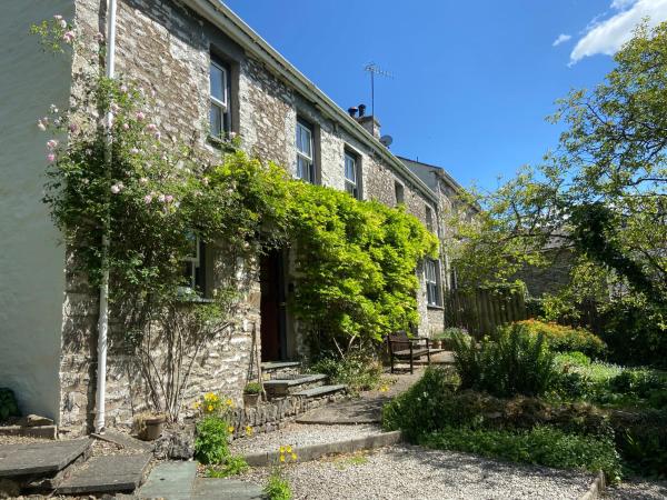 A la foto es mostra l'objecte Barnhaven, beautiful converted coach house in National Park situat a la ciutat de Brigsteer.