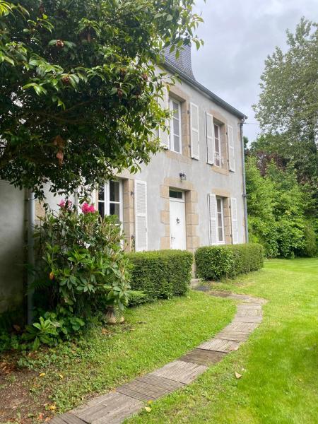 På billedet ses objektet Maison entre campagne et mer beliggende i byen Lanvellec.
