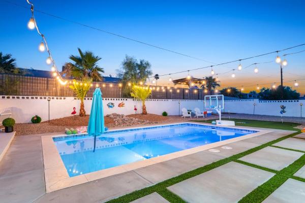 A la foto es mostra l'objecte Havasu Fun Stay Pool Spa PoolTable KingBed situat a la ciutat de Lake Havasu City.