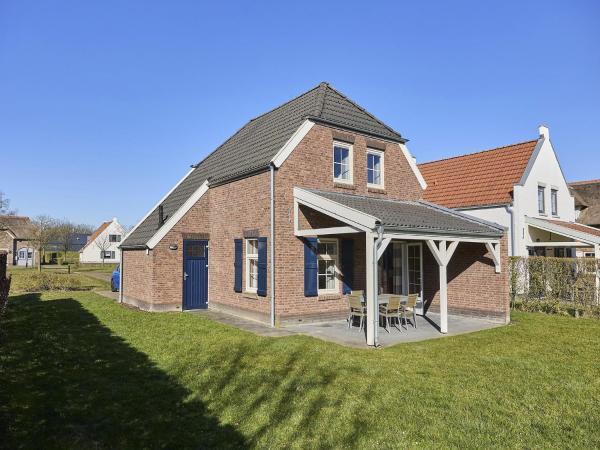 Nella foto è visibile l'oggetto Farmhouse in Limburg with Private Sauna situato nella città di Heibloem.