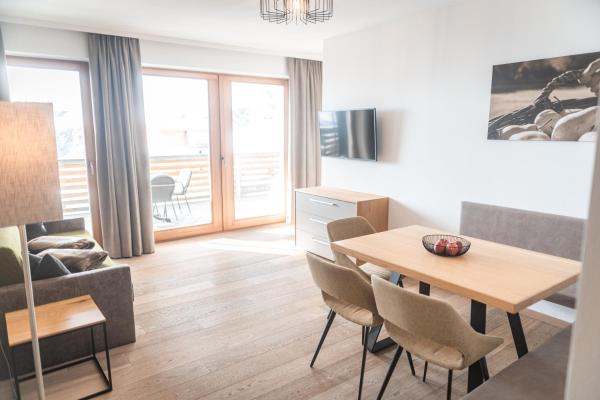 Na fotografii je vidět objekt Maraias-Farm nacházející se ve městě Planol.