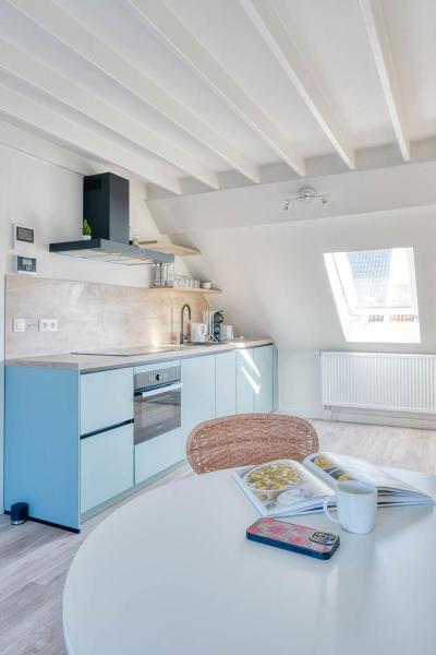 A la foto es mostra l'objecte Bright Duplex Apartment close to the Beach situat a la ciutat de Oostende.