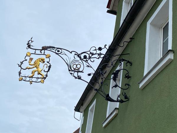 På bildet vises objektet Ferienwohnung Goldener Löwe som ligger i byen Kalteneggolsfeld.