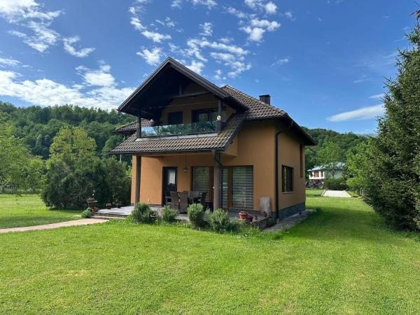 Nella foto è visibile l'oggetto Cottage on Una situato nella città di Bihać.