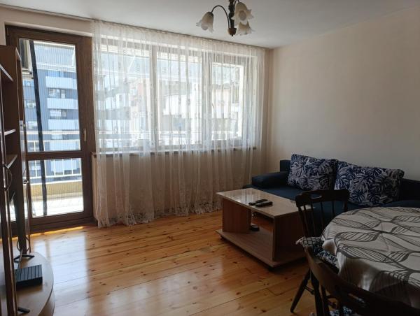Venelin's Sunny Apartment With Parking Space - バルナ