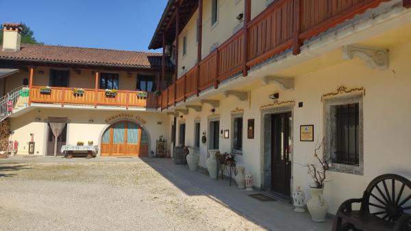 En la foto se muestra el objeto Country House Ramandolo Club ubicado en la ciudad de Sedilis.