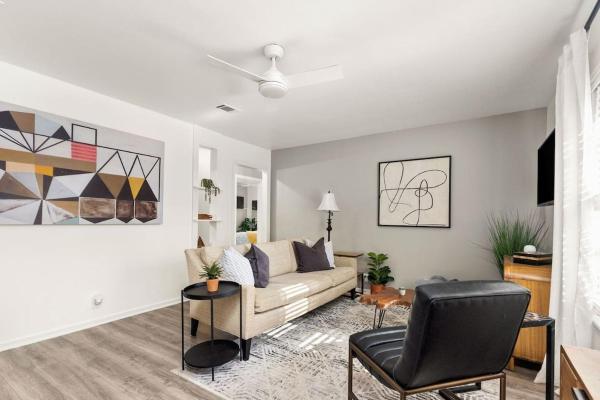 La photo montre l'objet Stylish and Cozy 2BR in Vibrant East Austin situé dans la ville de Austin.