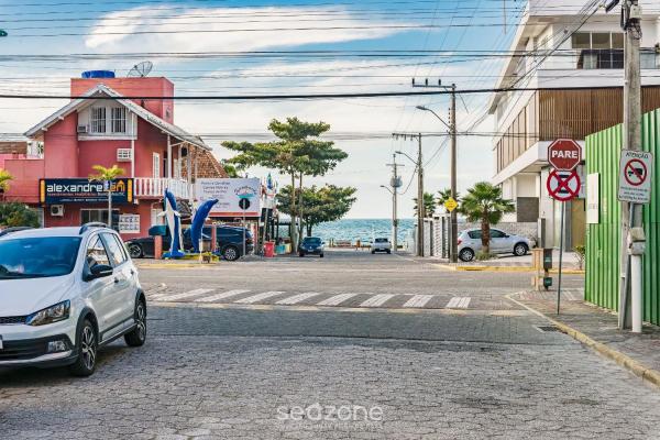 A la foto es mostra l'objecte Apto 2Q c varanda a 220m da praia de Bombas FDL103 situat a la ciutat de Bombas.