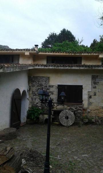 Na foto é possível ver o objeto Villa Il Mulino sul fiume localizado na cidade de Monte Marzeddu.