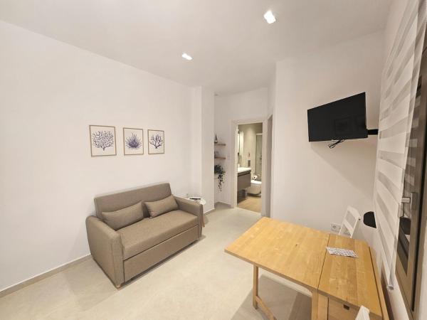 Na zdjęciu widoczny jest obiekt Gem apartment 2 położony w mieście Analipsi.