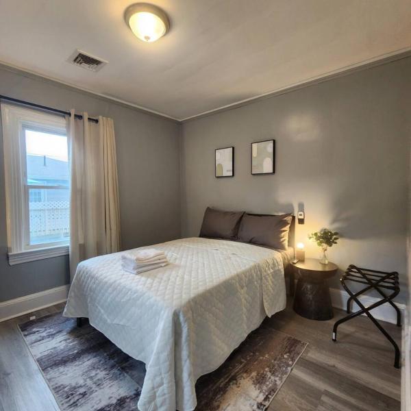 På billedet ses objektet Private Bedroom w Shared Space A beliggende i byen Hackensack.