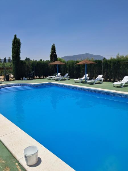 A la foto es mostra l'objecte Cortijo Ojos del Prado situat a la ciutat de Moralejo.