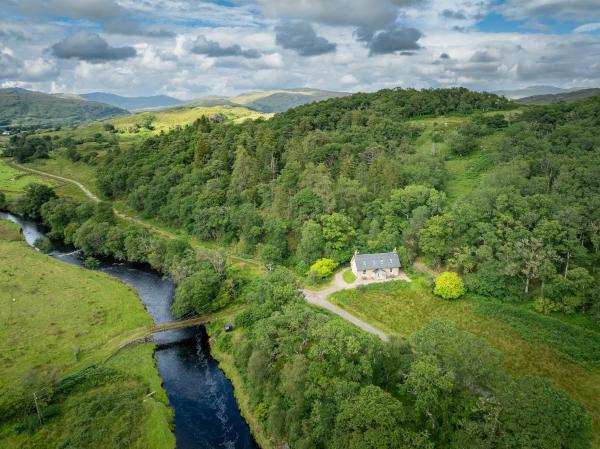 A la foto es mostra l'objecte Craigendarroch No 1 situat a la ciutat de Acharn.