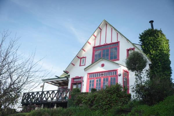 A la foto es mostra l'objecte Casa Museo Residencia situat a la ciutat de Castro.