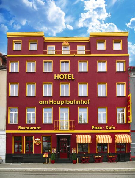 Na zdjęciu widoczny jest obiekt Hotel am Hauptbahnhof położony w mieście Schwerin.