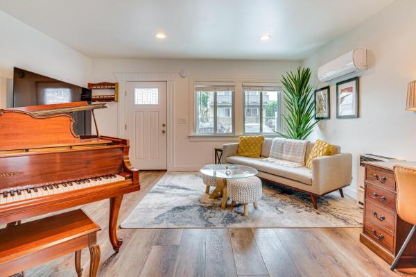 Convenient Los Angeles Retreat About 1 Mi To Downtown! - Los Angeles, CA