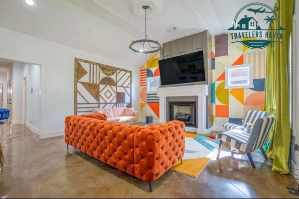 På billedet ses objektet 9 Mins to Downtown- Family Pet Friendly Haus in Midtown beliggende i byen Memphis.