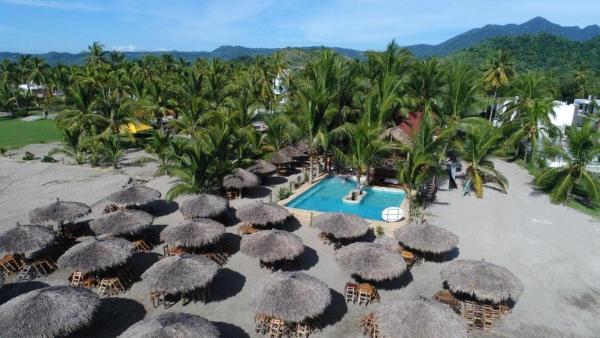 På billedet ses objektet Hotel Chiringuito de Palo beliggende i byen Aticama.